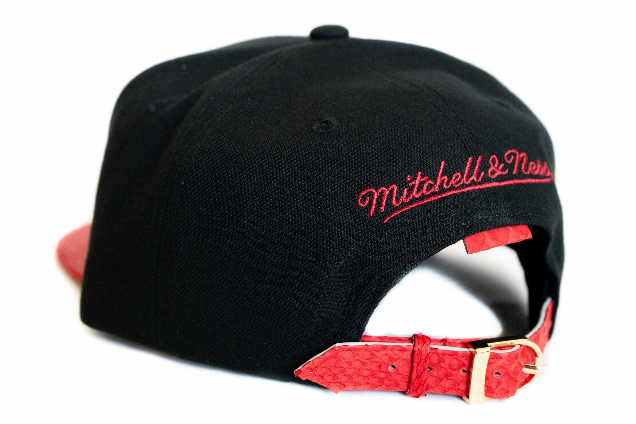 HATSURGEON x Mitchell & Ness Chicago Bulls 1998 The Finals Black/Red Strapback