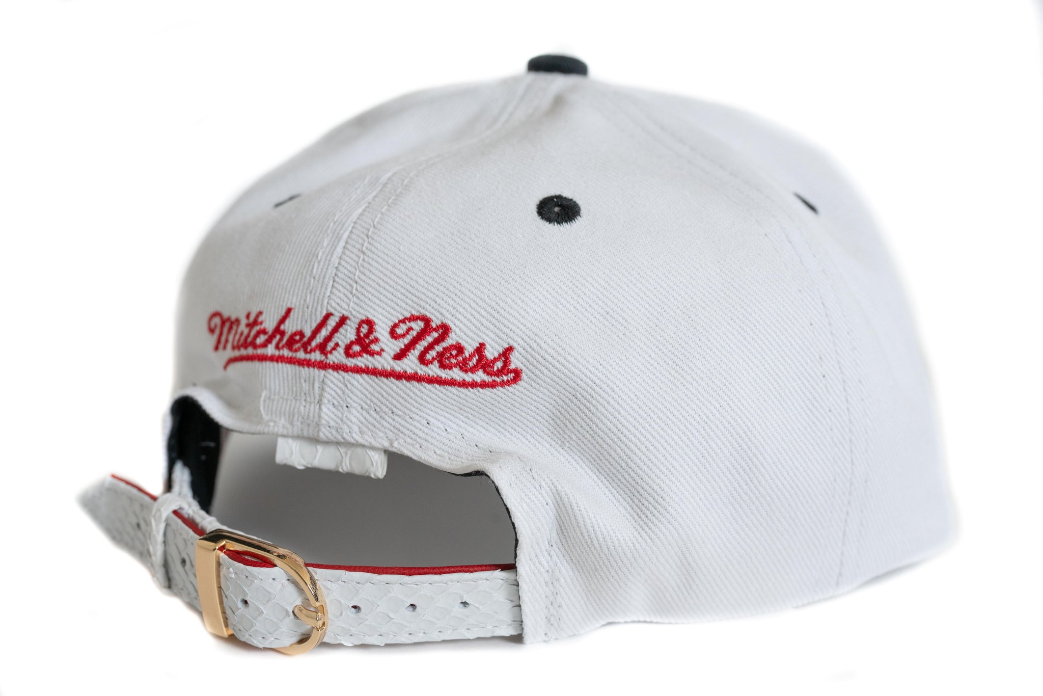 HATSURGEON x Mitchell & Ness Chicago Bulls 1993 NBA Finals All White Strapback