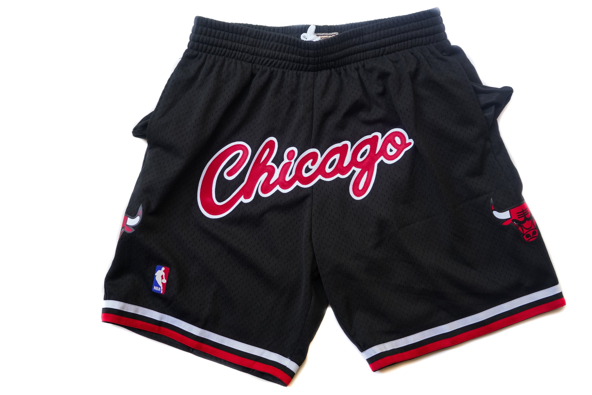 Mitchell & Ness Chicago Bulls 1997-1998 "CHICAGO" Swingman Shorts