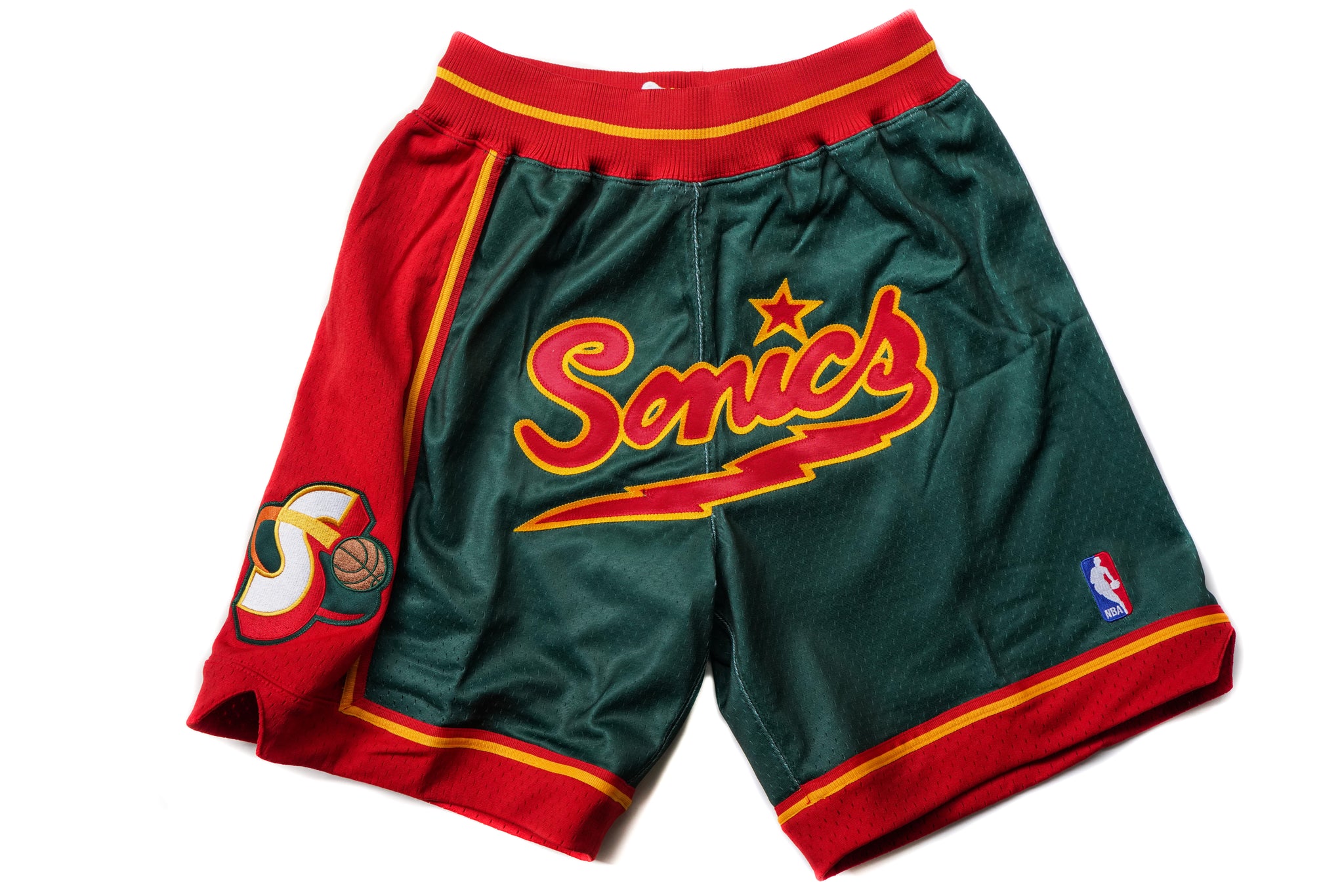 Mitchell & Ness Seattle SuperSonics 1995-1996 "SONICS" Authentic Shorts