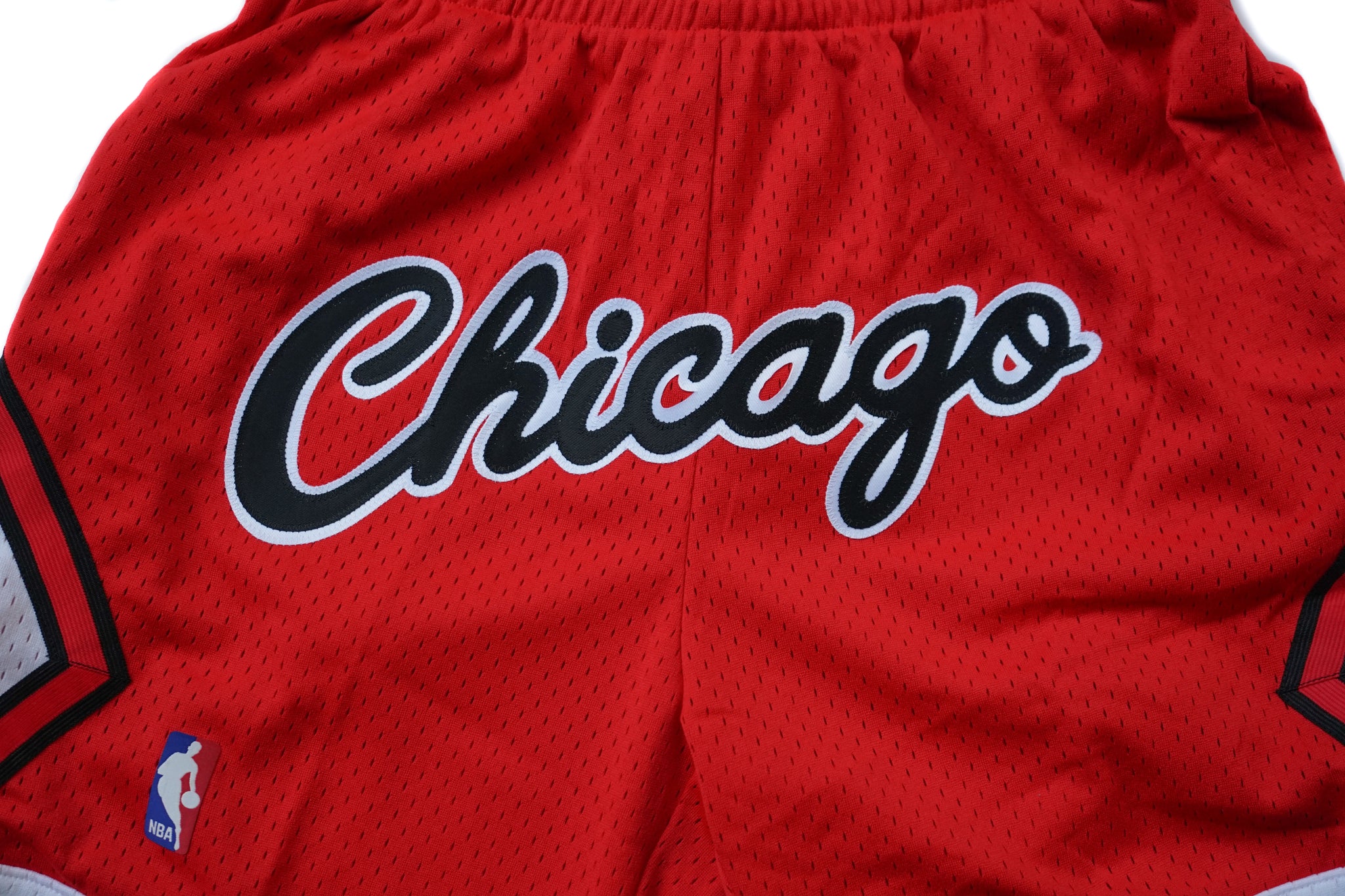 Mitchell & Ness Chicago Bulls Cursive Logo 