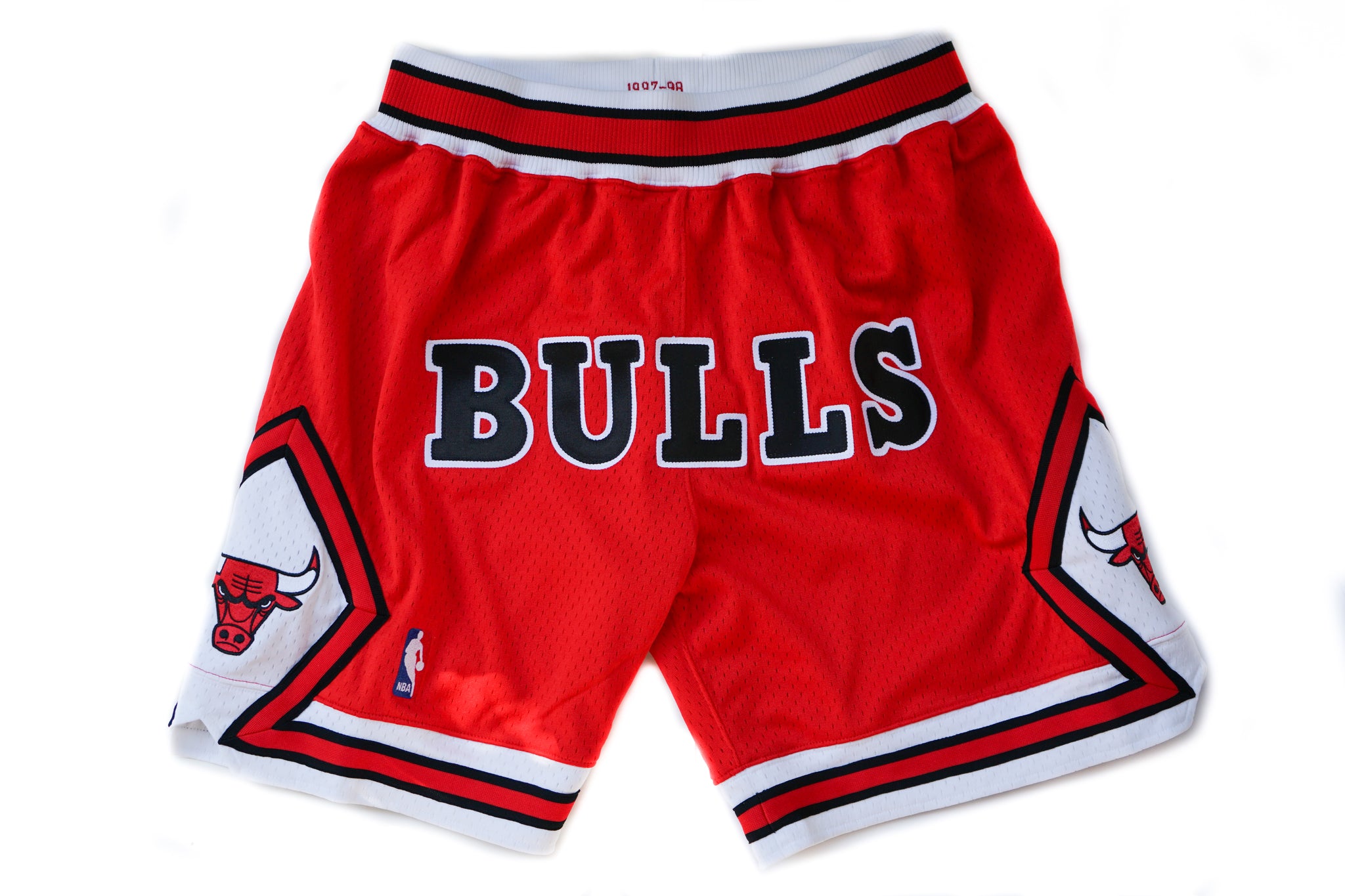 Mitchell & Ness Chicago Bulls 1997-1998 Red "BULLS" Authentic Shorts