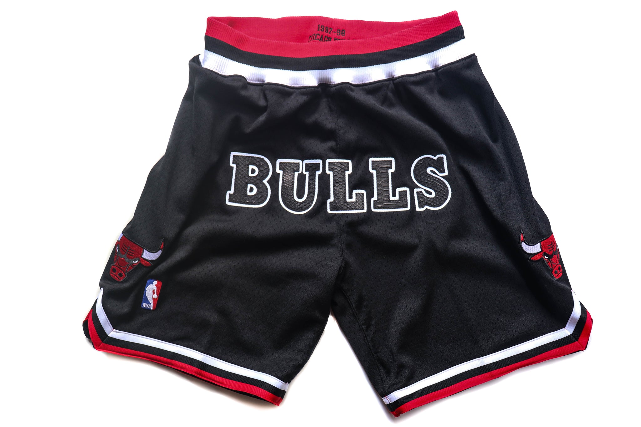 Mitchell & Ness Chicago Bulls 1997-1998 "BULLS" Python Shorts