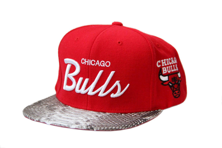 HATSURGEON x Mitchell & Ness Chicago Bulls Special Script Natural Strapback